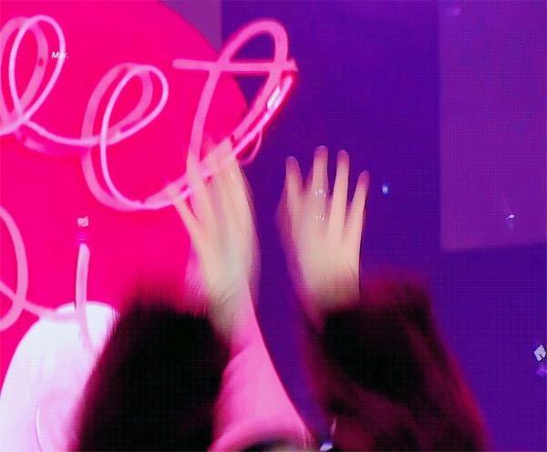 인기가요 레드벨벳.gif | 인스티즈