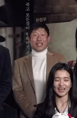  인사할 때 모습이 깨알같이 다른 영화 1987 팀.gif | 인스티즈