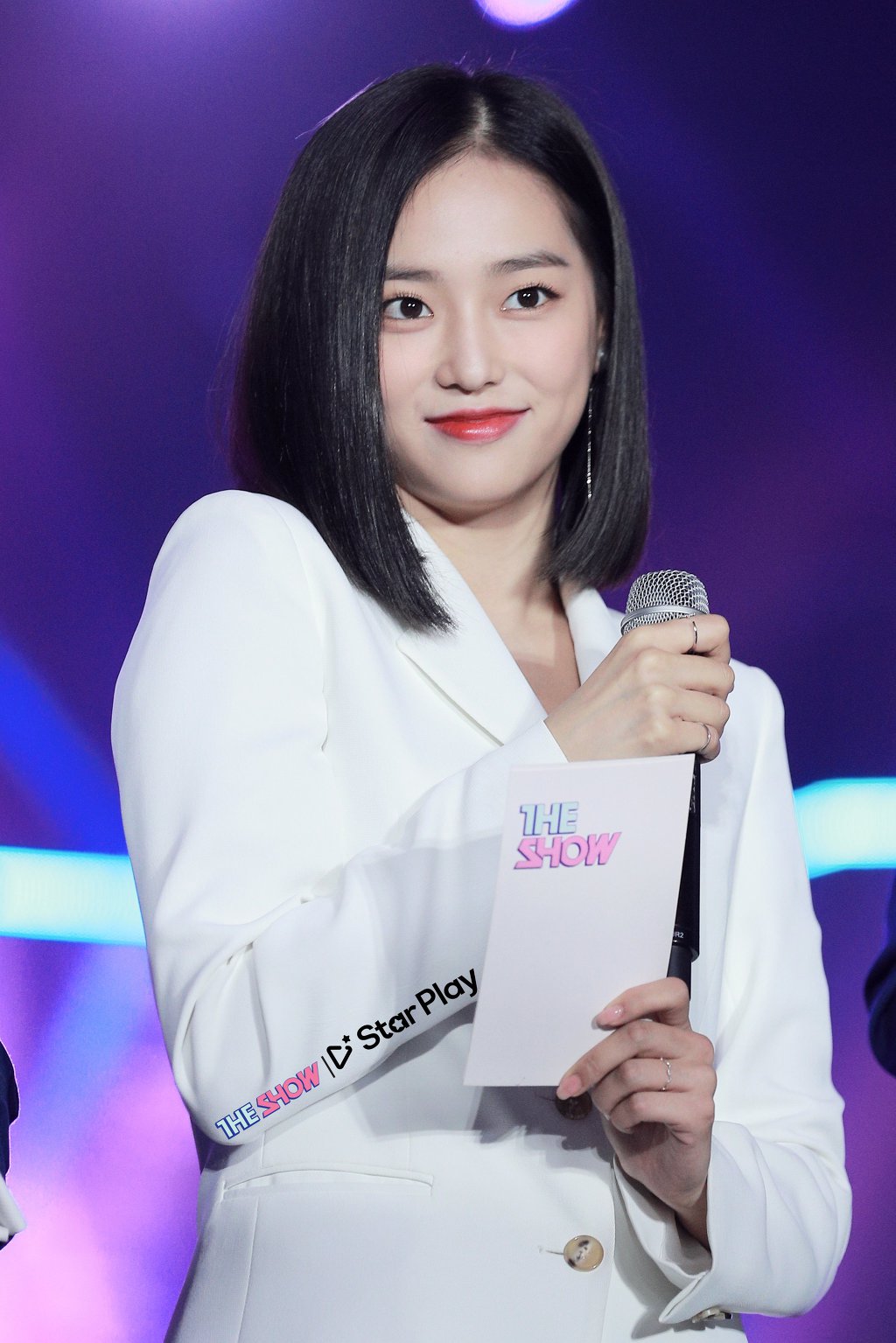 단발머리가 찰떡같이 어울리는 CLC 장예은.jpgif | 인스티즈
