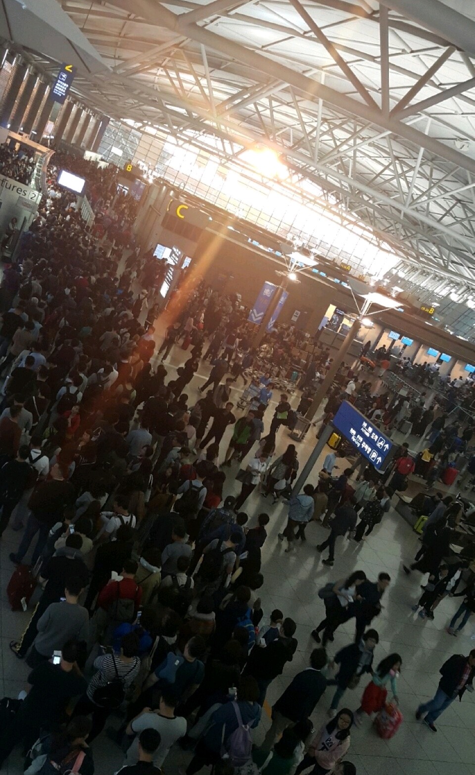 추석연휴 인천공항 이용객 206만명이란 기사의 팩폭 베플.jpg | 인스티즈