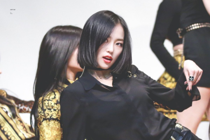 넘나 멋쁜 단발머리 걔 CLC 장예은 이번 활동 사진 모음.JPG | 인스티즈