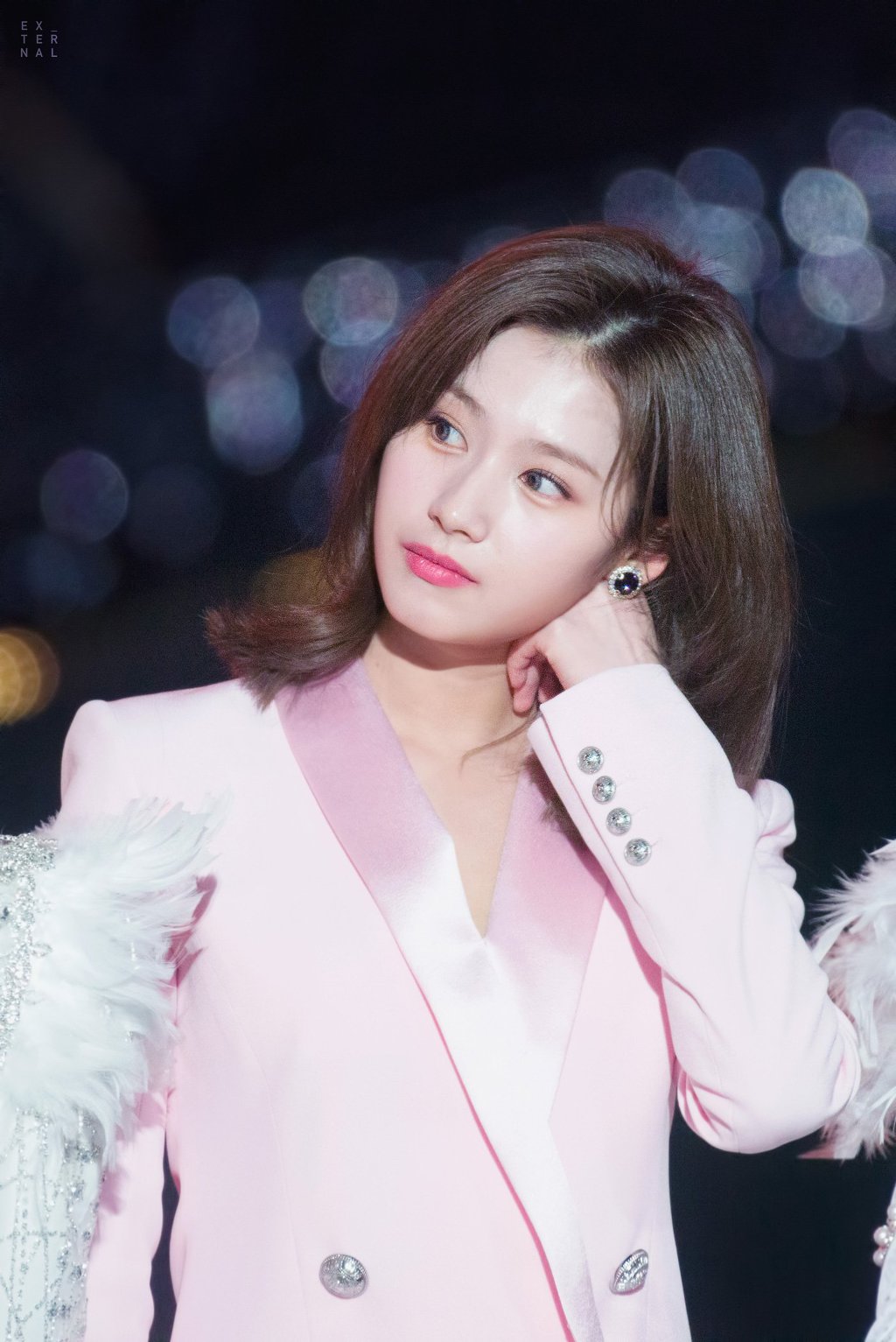 오늘이 생일인 트와이스 사나.jpgif (335장) | 인스티즈