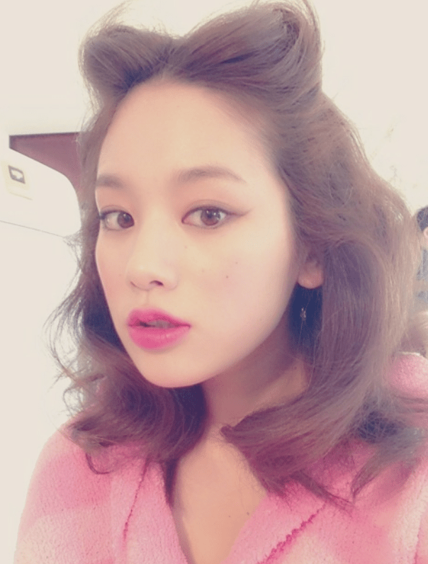 겁나 육감적인데 얼굴도 예쁜 그라비아 모델 | 인스티즈