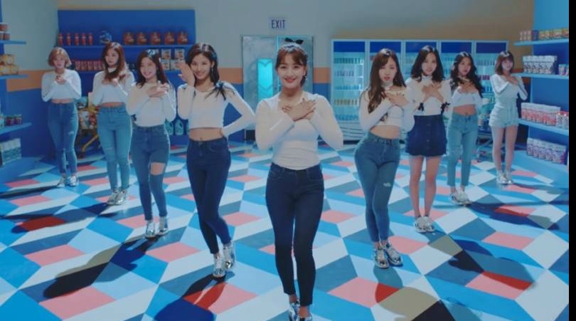 트와이스 신곡보고 생각난 청바지 핏 예쁜 여자연예인.jpg | 인스티즈