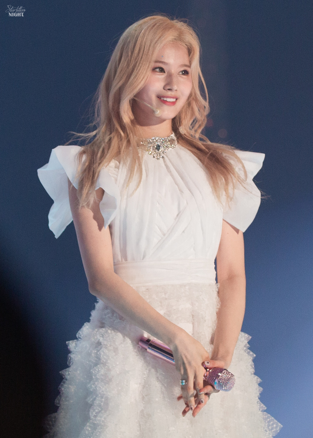 오늘이 생일인 트와이스 사나.jpgif (335장) | 인스티즈