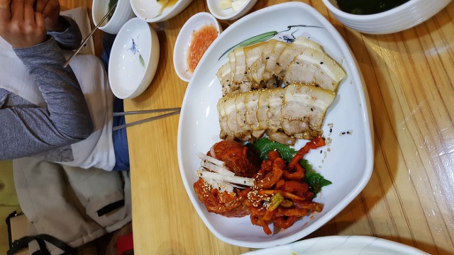 오가네족발 이미지