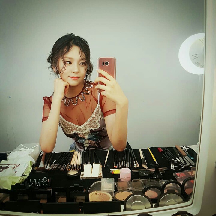 여자친구 엄지.insta | 인스티즈